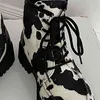 Sapatos de vestido 2022 Padrões de vaca Faux camurça Boots Women Med Heels Black Platform Booties Fashion Ladies Spring Spring Summer 220512