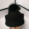 ニューブラックベレーの女性帽子ウィザードハットリアルファーボールウールキャップガールズレディアダルトカジュアルウォームウォーム帽子品質ピルボックスキャップJ220722