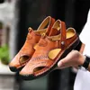 Сандалии летние мужские кожаные классические римские тапочки уличные кроссовки пляжные резиновые шлепанцы водные треккинговые сандалиисандалии