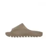 2022 projektant pantofel mężczyźni kobiety sandały potrójny czarny biały wzór żywicy kapcie Foam Runner męskie damskie west pantofel slajdy suwak suwaki buty 36-47