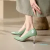 サンダルの女性の靴ヒールドレス7 cm olレディースパンプスカウハイドレザー居心地の良い靴を尖らせるつま先シルバーポンプ