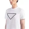 2021 Luxury Casual Prad T Shirt New Men's Wear Designer Kort ärm Prad T-shirt 100% bomull av hög kvalitet grossist svartvitt