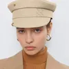 Berets Ankunft Frühling Sommer Caps Frauen Sboy Cap Mit Ohrringe Brief Militär VisierBerets