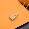 Mens Lock Necklace Designer Luxury Pendant Diamonds Necklaces Fashion For Men Womens Gold Silver Necklace Unisex Couple Jewelry 2205111D