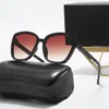 Gafas de sol de diseñador polarizadas con letras laterales para mujer y hombre, gafas de sol de lujo para viajar, gafas de sol de playa Adumbral a prueba de sol
