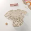 Vestiti per bambini Designer di lusso per ragazze Primavera Morbido cotone di lino Boutique di abbigliamento per bambini Set Top a maniche lunghe Bloomers floreali 2204492422