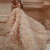 Elegante abito da ballo Abiti da sposa Una spalla maniche lunghe Paillettes Perline Corpetto in organza Abiti da sposa Chic Dubai Vestidos De Novia su misura