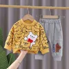 Tuta sportiva per il tempo libero per bambini di taglia piccola e media Abbigliamento per bambini Tuta da maglione stile primaverile da uomo e da donna Pullover con orso rosso netto