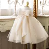 2022 Luxueux Flower Girl Dress Long Train Avec Bow Bead 3D Fleurs Appqulies Dentelle Robe De Bal Princesse Robes Première Sainte Première Communion Robes