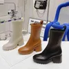 2022 New Winter Winter Rain Boots الأنثى الفاخرة منخفضة الكعب في الكاحل أحذية أصلية منتصف العجل العلامة التجارية PVC أزياء الكعب الكعب y220707