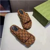 Sandales de luxe de styliste pour femmes, pantoufles à plateforme en toile, diapositives en cuir véritable, pantoufles de plage, sandales de fête en plein air, 2022