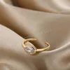 Anello con pietre di cristallo rotonde con geometria color oro Anelli aperti con dita impilabili sottili CZ Bling squisiti per regali da donna