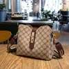 Purses Sale Hot Classic VertaNile Bag Female Messenger 2022 Ny Sling One Shoulder Leisure Bucket Bag