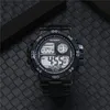 腕時計ファッションスタイルのメンデジタルウォッチアウトドアスポーツ時計鉛防水電子腕時計メンズ2022メンズ