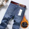 Jeans classici da uomo in pile con vestibilità regolare Business Fashion Pantaloni larghi casual elasticizzati Marca maschile Plus Pantaloni caldi imbottiti in velluto 220328