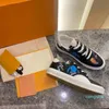 News hot Fashion Scarpe da uomo in pelle di alta qualità Scarpe da donna fatte a mano Multicolor Gradient Technical Sneakers Luxurys Designers Shoes Trainers