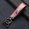 Klasyna Wysokiej jakości światłowodowy wzór logo brelokowego logo niestandardowe dla Peugeot 308 407 508 2008 3008 AccessoriesKeyChains253k