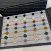 Modna Bracelets Classic 4 Four Leaf Clover Clover Bransolet Designer 18K Gold Agate Shell Mother-of-Pearl dla womengirl Wed286f