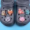 Özel sevimli PVC karikatür oyunu Stranger Things, ayakkabı dekorasyon aksesuarları için croc ayakkabı takıları
