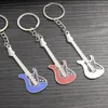 Anahtarlık moda gitar anahtar zinciri metal 5 renk anahtar zinciri sevimli müzikal araba yüzüğü gümüş renk kolye erkek kadınlar parti hediyesi miri22