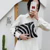 Kosmetiktaschen Hüllen Sommer Stick Bag Kleine Kuh bedruckte Hand Französische Damen Achselhandtasche Cool GirlCosmetic