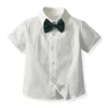 Üst ve moda yürümeye başlayan çocuk çocuklar beyefendi giyim seti resmi beyaz kısa kollu gömlekler bowtie tulumları sıradan takım elbise 220620