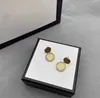 Hoogwaardige roestvrijstalen vrouwen Designer Dubbele brief Stud Luxe Geometrische Crystal Heart-Formige paar oorbellen voor Lady Party Wedding