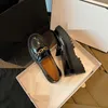 Sandaler kvinnor plattformar skor med botten creepers rund tå plattform casual vit vulkaniserade loafers glider på för vårens höstsandaler