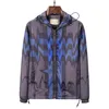 Tasarımcı Mens Ceket Bahar ve Sonbahar Windrunner Tee Fashion Hooded Spor Rüzgar Derbek Sıradan Fermuar Ceketleri Giyim 99636
