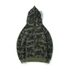 Мужские толстовки с капюшоном Ape Shark Мужчины Женщины Куртка стилиста Crewneck Hoodie Camouflage Print Quality Hip Hop Outdoor Sweatshirts Asian Size