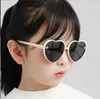 Gros marque coeur enfants lunettes de soleil 2022 nouveaux enfants mignon rose dessin animé abeille lunettes de soleil filles garçons bébé dégradé lunettes