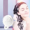 New Silicone Shampoo Brush Massagem Adulta portátil pente de pente de couro arredondado com coceira Artefato escova de cabelo estilo japonês