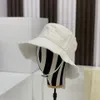 2022 Luxurys Designers Bucket Hats Men and Women Outdoor Travel Leisure Fashion Sun Hat Fisherman's Cap 5 Color High Quality非常に良い