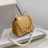 Abendtaschen Luxus Perlen Halskette Umhängetasche für Frauen Niedliche Mini-Schulterhandtasche Weiblicher stilvoller Lippenstift und Make 2022 Trend 220727