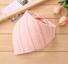 Kid Newborn Pacify Bibs Burp Cloths Double Layer Cotton 360도 회전 42x33cm 크기 아기 타액 타월 어린이 중에서 선택할 수있는 다양한 스타일 삼각형 스카프