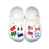 moq 100pcs motif de drapeau national croc JIBZ 2D en caoutchouc souple accessoires de chaussures décoration boucles de chaussures breloques bibelots adaptés aux sandales pour hommes, femmes et enfants bracelets