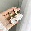 Dangle Chandelier Korean White Shell Flower Flower Petal Drop Earring for Women 2022 성명서 Pendientes 최신 긴 나이트 클럽 보석류 FA