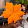 Cuscino imbottito per sedia a forma di fiore pianta realistica Canada Tappetino a forma di foglia d'acero rosa Suower Home Decor J220704
