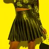 スカート春秋の女性ブラックフェイクレザーハイウエストクラブプリーツラインソリッドカラーミニショートスカートスカート