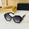 lunettes de soleil oversize sexy pour femmes tradizionale logo triangolo Black Square SPR16W-S Shades Designer Frame Lunettes de soleil Hommes Traitement 3D des tempes Occhiali Symbole