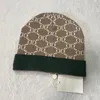 Nouveau 2022 Hommes Femmes bonnets Skull Caps Bonnet Bonnet Hiver Hommes Tricoté Chapeau Cap Chapeaux Chauds Durag Bonnets Gorros Pour Cadeau Pas Avec Boîte