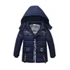 겨울 따뜻한 소년 재킷 롱 스타일 레터 아웃웨어 아이를위한 무거운 두껍고 벨벳 어린이 후드 야외 재킷 J220718