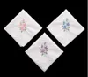 Textiles de maison ensemble de 12 femmes mouchoir blanc coton tissu tissu mariage Hankies bords festonnés Hanky brodé Floral 12X12 1452906