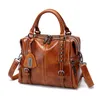 2022 New Vintage Genuine Leather Oil Wax Borse di lusso Borse da donna Designer Modis Borsa a tracolla Messenger Famous Brand Neutral Female