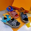 Lüks Sandalet Sandallar Sandalet Sandallar Espadrilles Tasarımcı Deri Baskı Ayarlanabilir Tokalı Gelinlik ile Yüksek Topuklu Bayan Ayakkabı Kutu No376