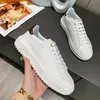 Toppkvalitetskor mode sneakers män kvinnor läder lägenheter lyxiga designer tränare avslappnad tennisklänning sneaker mjnb56425