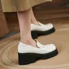 Sandaler kvinnor plattformar skor med botten creepers rund tå plattform casual vit vulkaniserad fotväderlip på för vårens höstsandaler