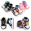 Nuove scarpe per bambini in pelle PU First Walkers Crib Girls Boys Sneakers Orso Scarpe per bambini Moca