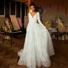 Princess A-Line Wedding Dresses Brudklänningar för flickor spets tyll långärmad satin stropplös rygglös applikationer paljetter domstolståg robe skräddarsydd