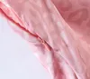 فساتين غير رسمية رجعية النساء جاكار ليوبارد الوردي الساتان الصغير فستان مثير مرونة قصيرة الفانوس